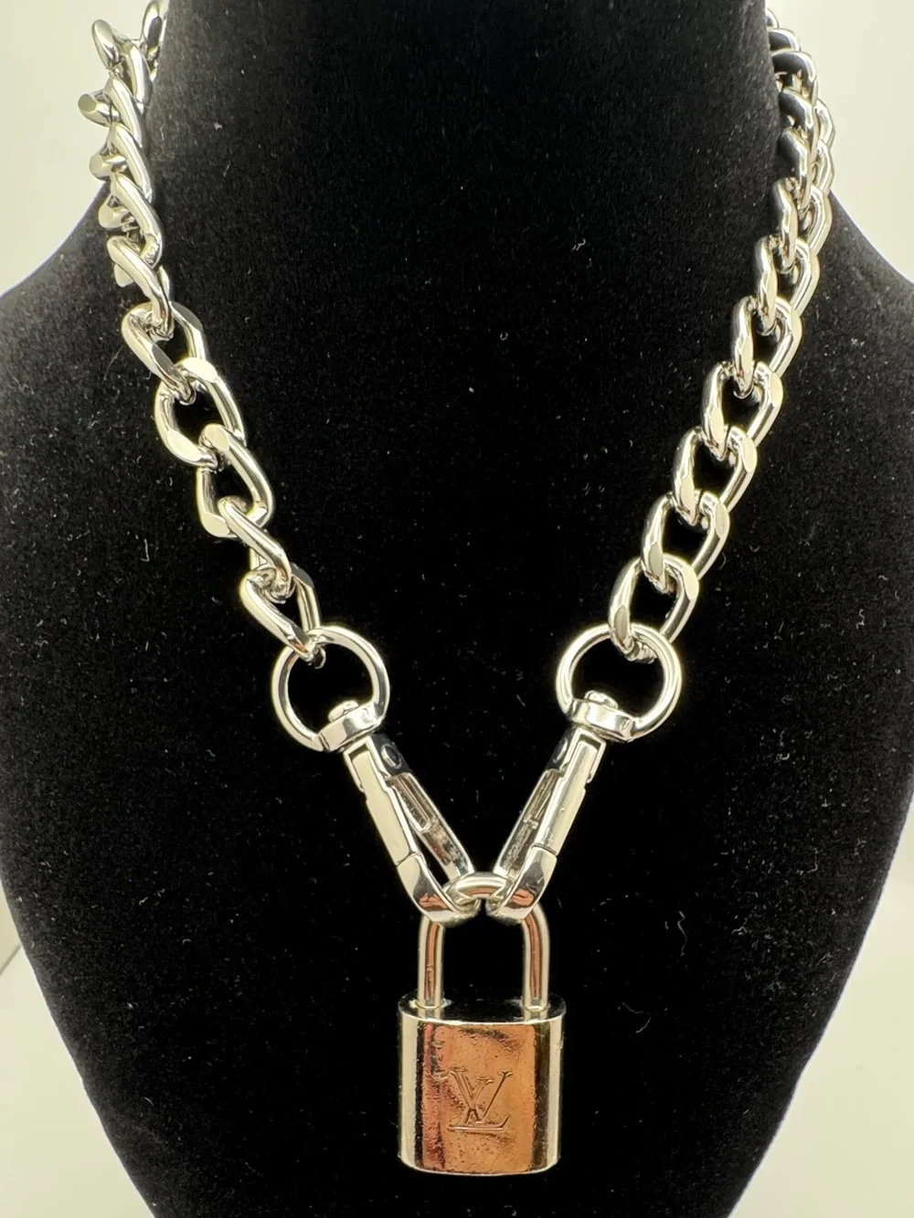 Louis Vuitton LV Silver Lock 447 with unbranded chain